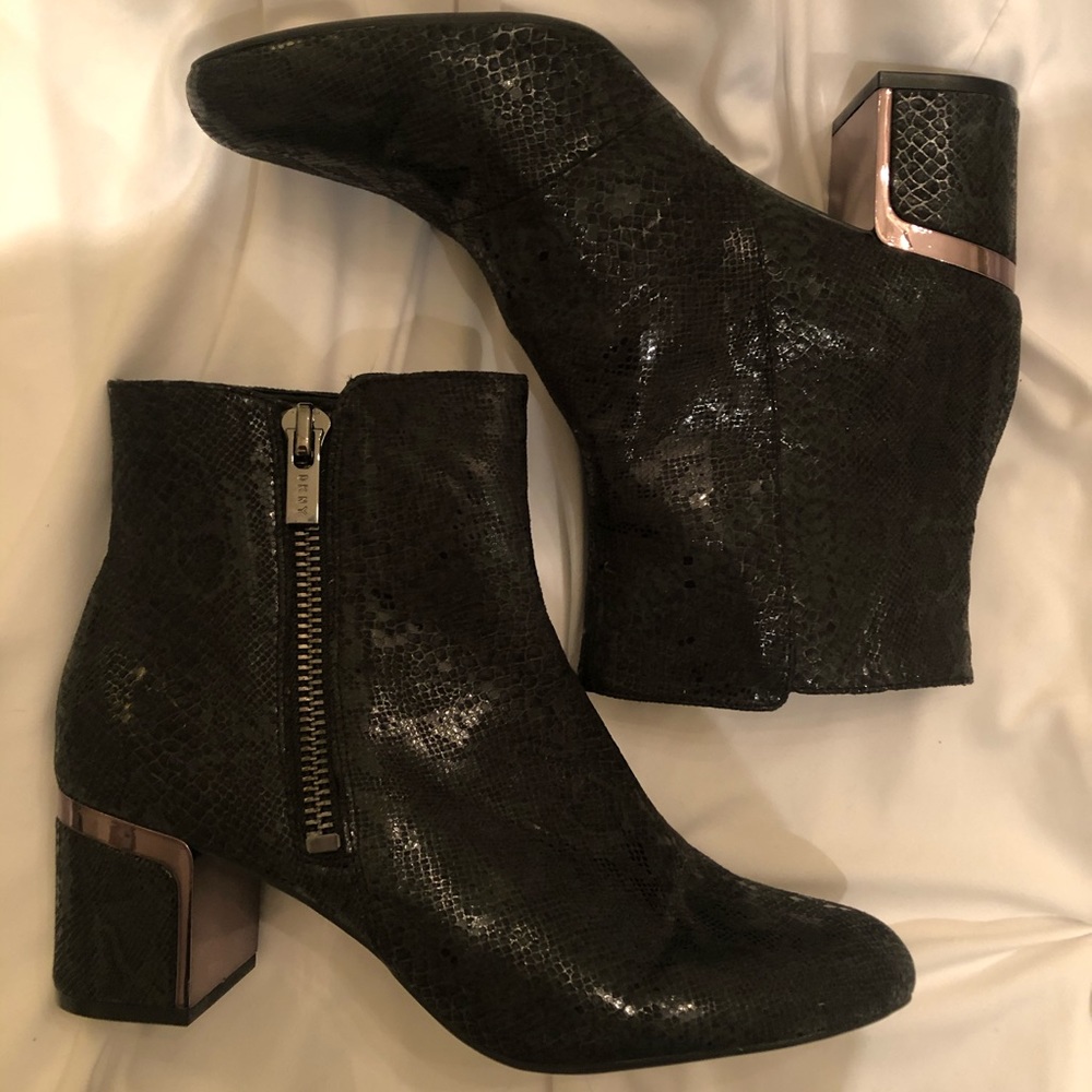 DKNY Green/black faux snakeskin booties